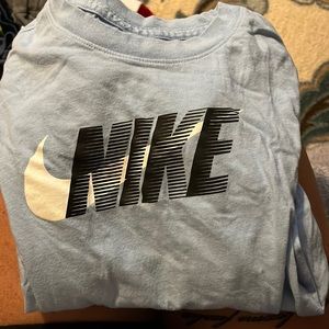 Nike T-shirt